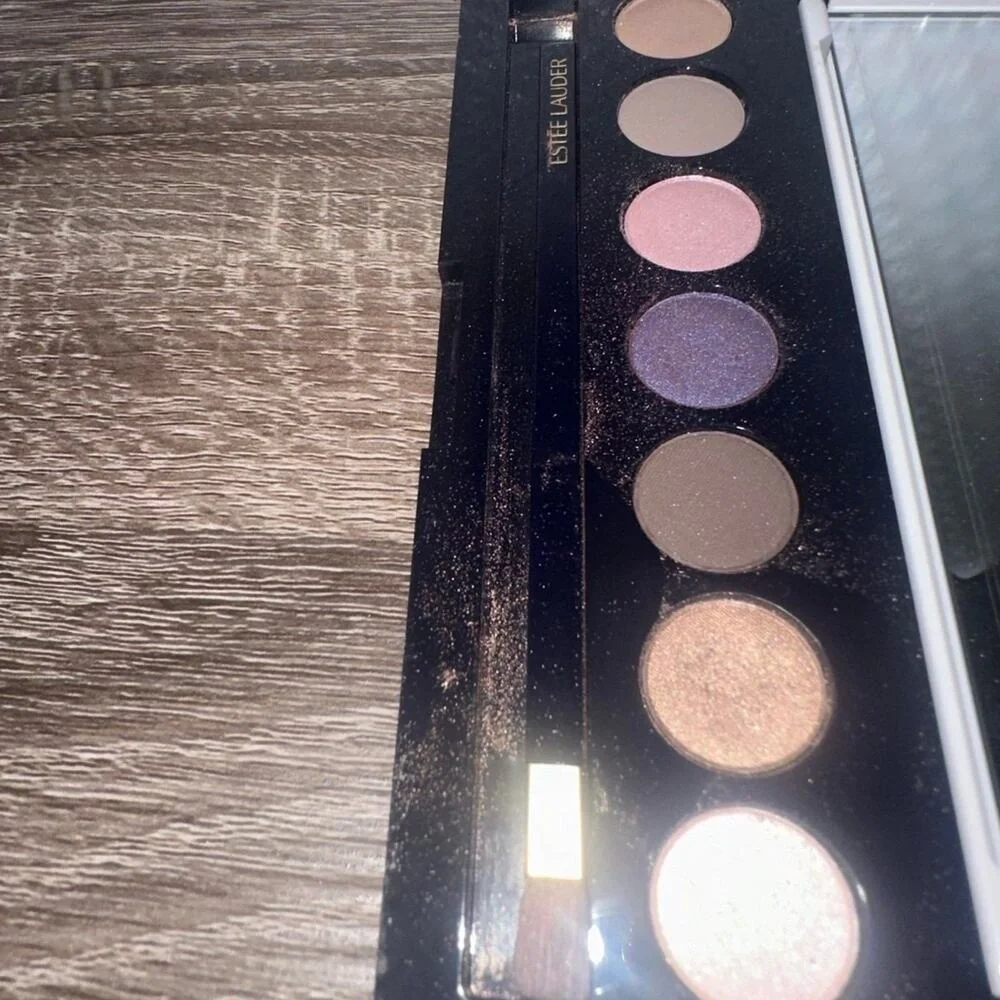 ESTEE LAUDER Lisa Perry Pure Color Eye Shadow Palette‎ 7 color